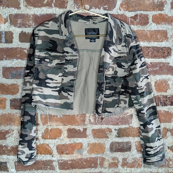 Sanctuary Medium Green‎ & Tan Army Camo Jacket - Picture 1 of 8